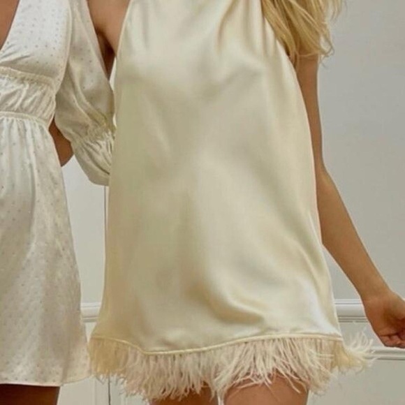 NWT We Wore What Silky Feather Hem Halter Mini Dress in Cream - XS - Picture 2 of 9